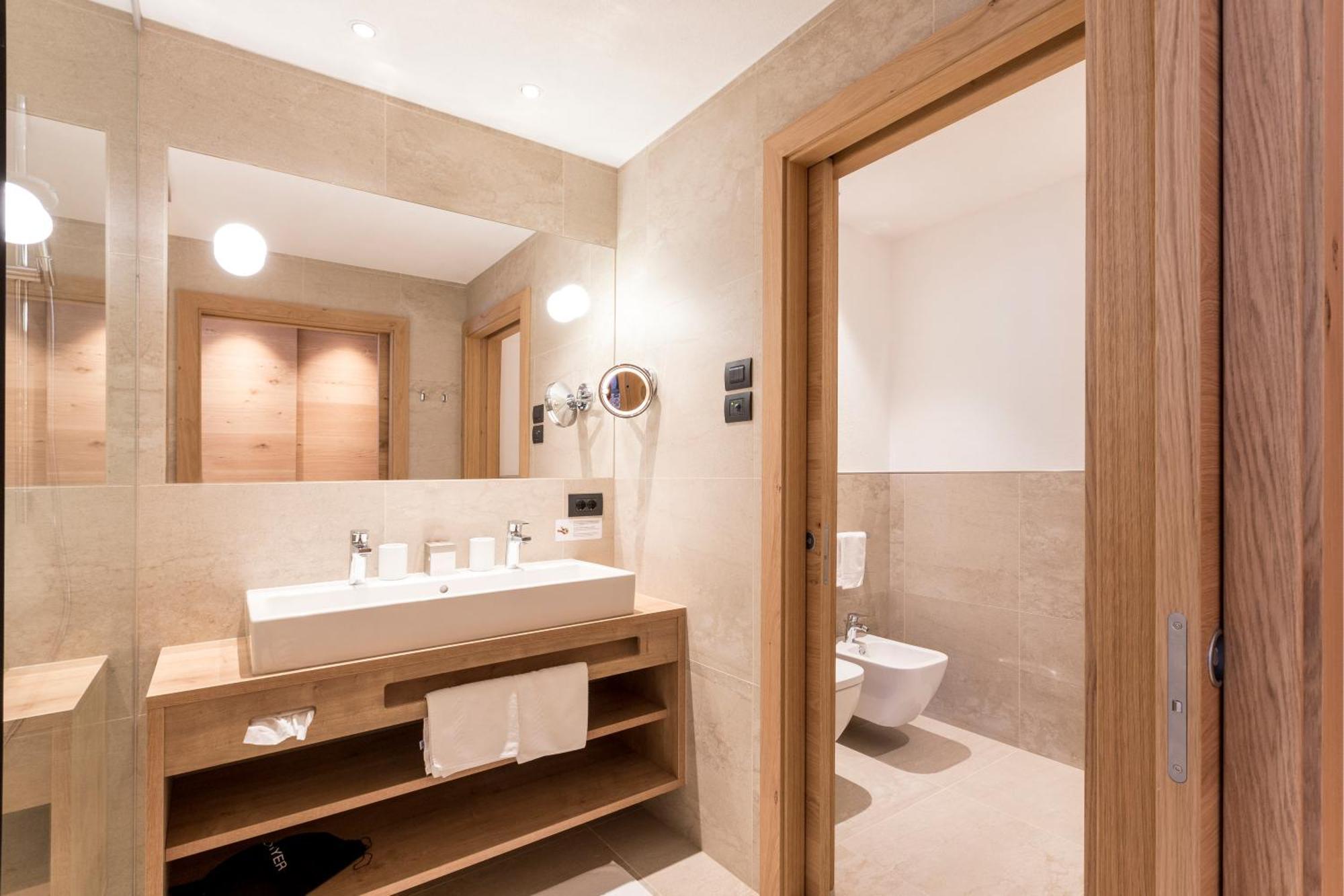 Hotel Royal Und Ferienhaus Annabel セスト エクステリア 写真