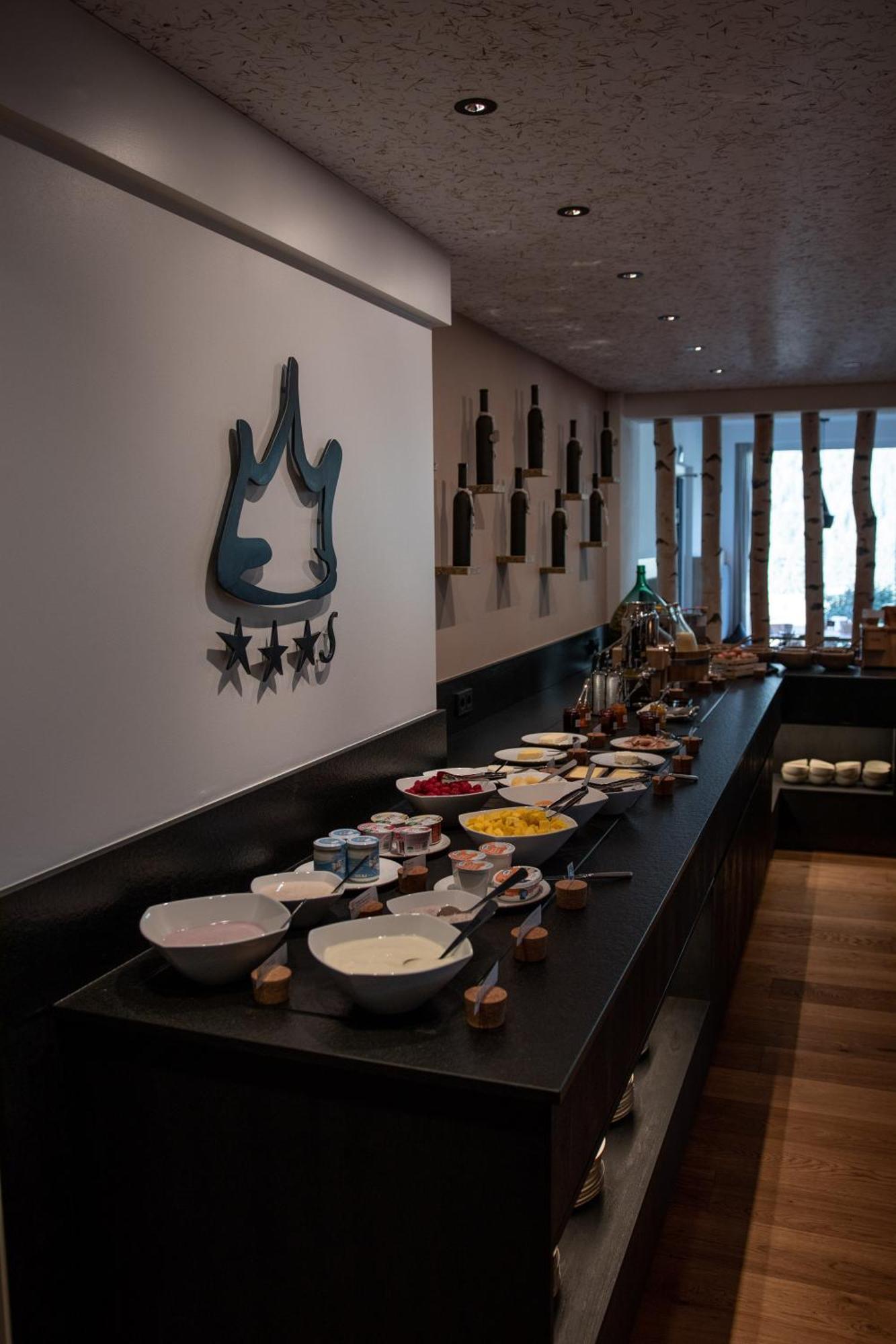Hotel Royal Und Ferienhaus Annabel セスト エクステリア 写真