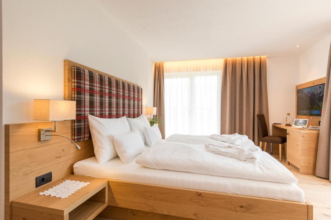 Hotel Royal Und Ferienhaus Annabel セスト エクステリア 写真